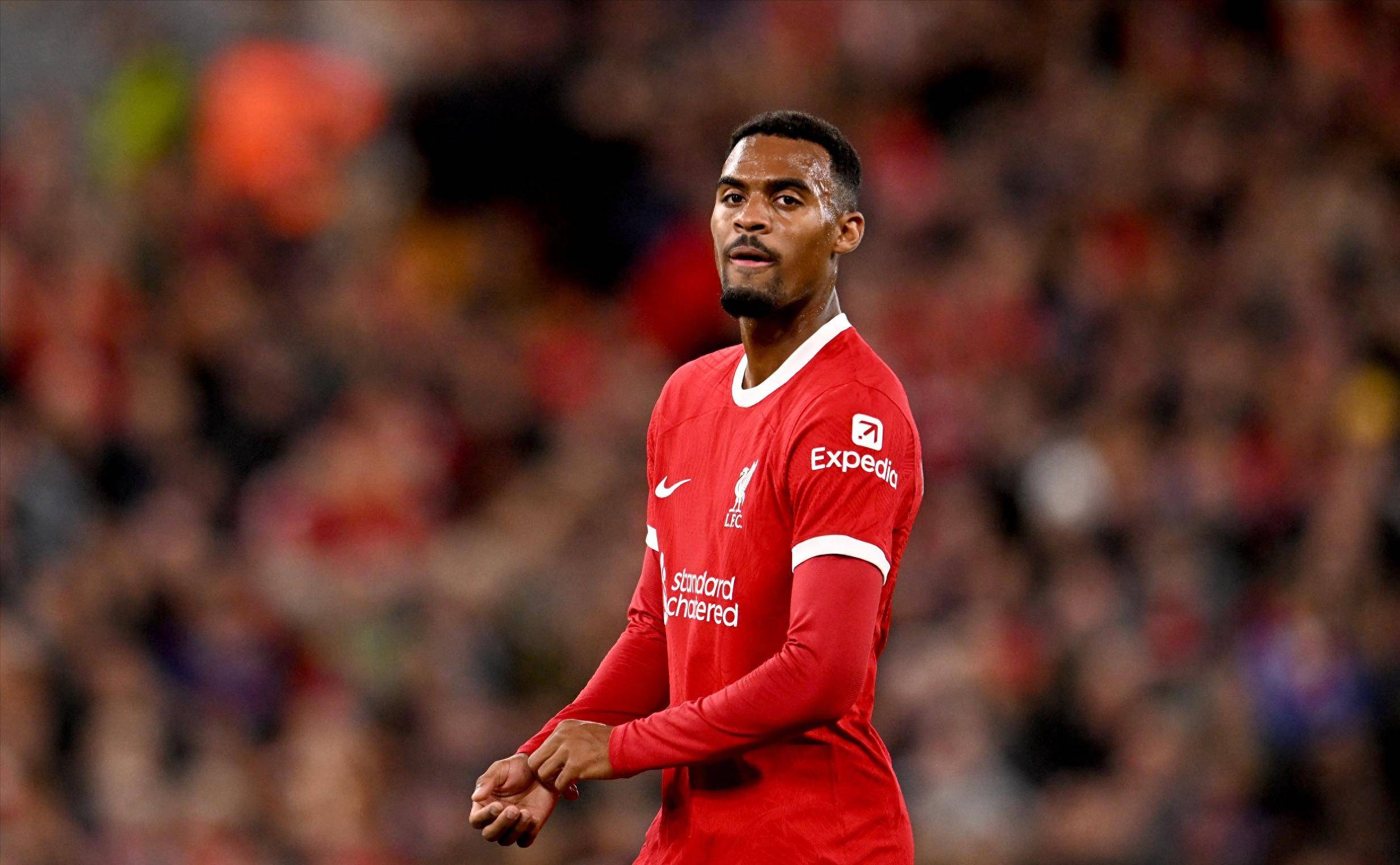 米体：卡利亚里门将卡普里莱受到了多家豪门俱乐部青睐（米兰体育报：多家豪门相中卡利亚里门将卡普里莱）