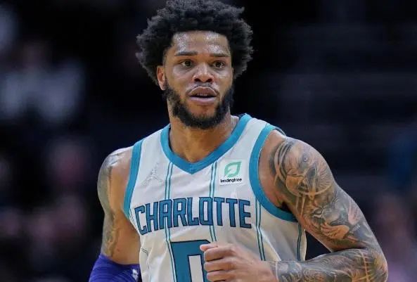 巴尔韦德：目前不会考虑让尼科进行手术治疗（巴尔韦德：暂不考虑让尼科动手术）