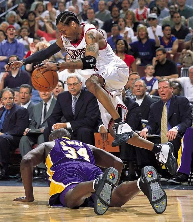 德转英超俱乐部身价排名：阿森纳12.9亿第1、曼城切尔西二三位（德转发布英超俱乐部身价榜：阿森纳以12.9亿登顶，曼城、切尔西分列二三位）