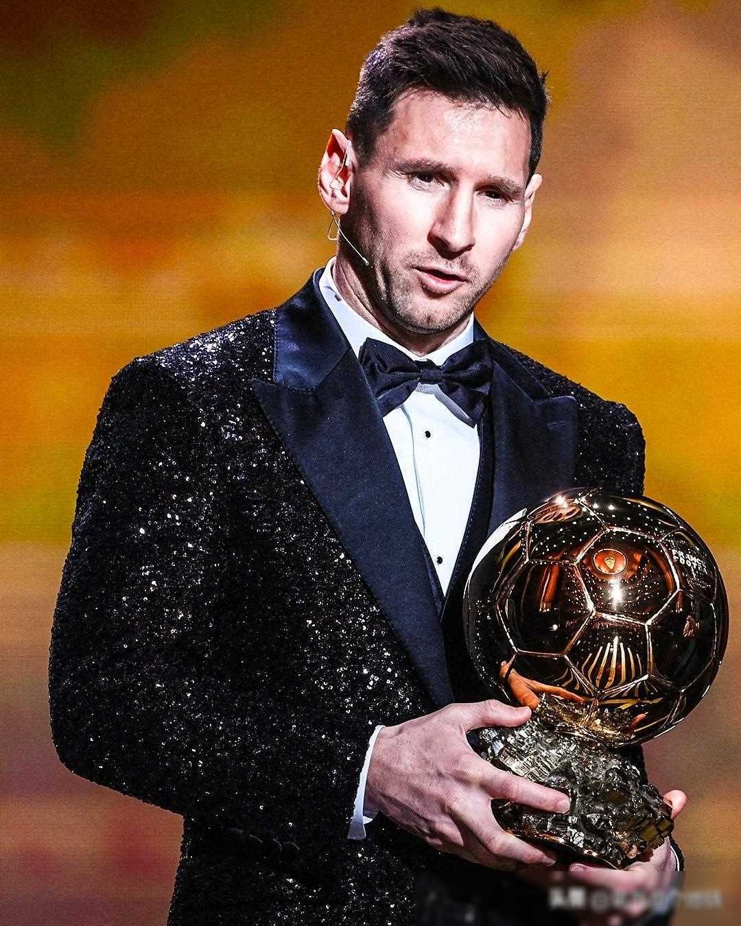 穆帅：我曾为麦克托米奈让博格巴坐板凳，曼联放走他是个大错（穆里尼奥：曾为麦克托米奈让博格巴打替补，直言曼联放走他犯了大错）