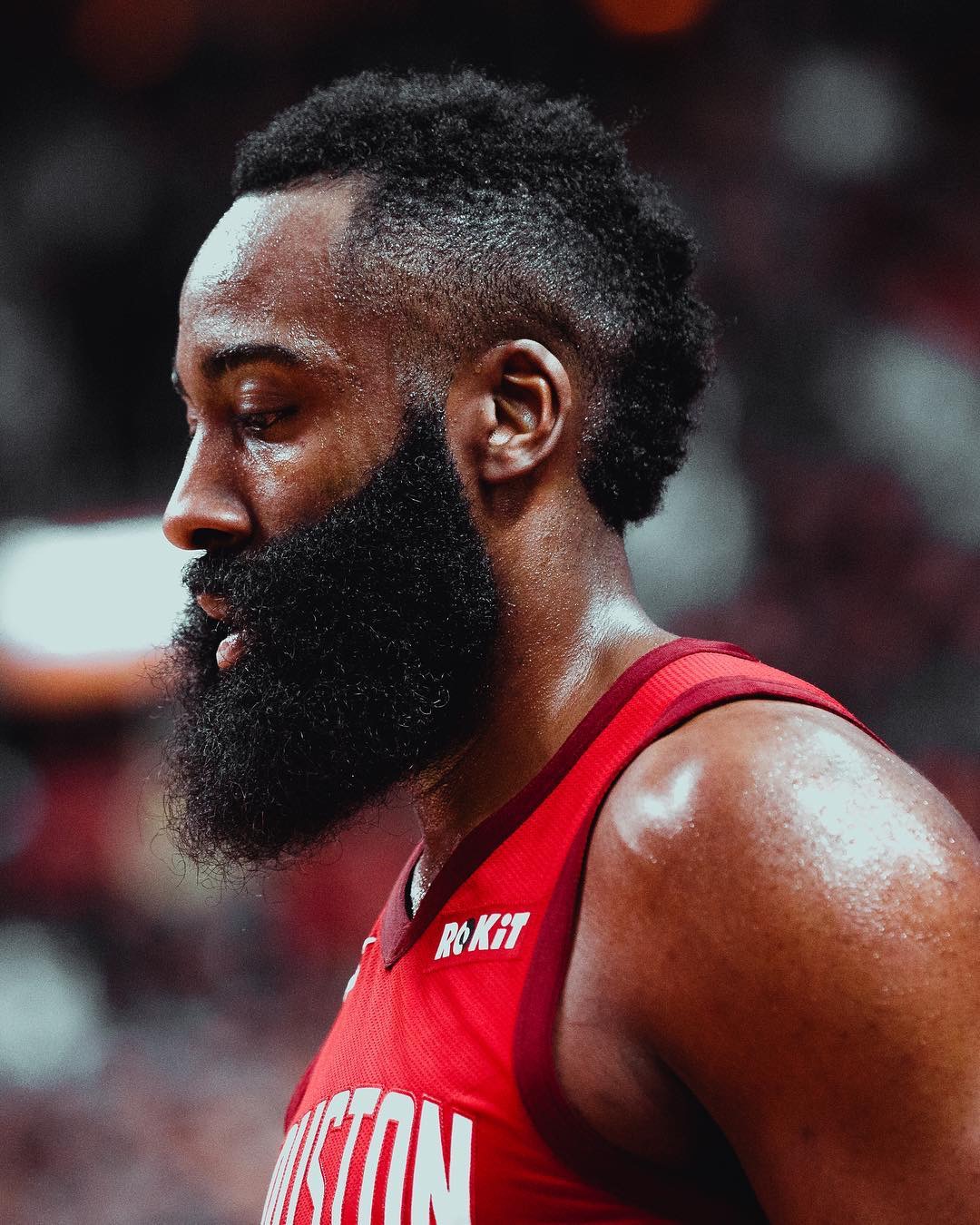 德转33岁+球员身价前10：萨拉赫4500万第1，梅西第7，C罗第9（德转33岁以上球员身价TOP10：萨拉赫4500万居首，梅西第7，C罗第9）