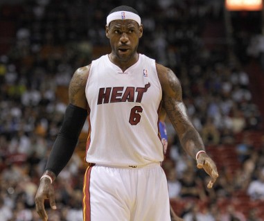 场均1.15球！两大前锋13轮只进3球！罗马有意引进英超两大射手（场均仅1.15球！双前锋13轮仅3球，罗马欲引进英超双枪）