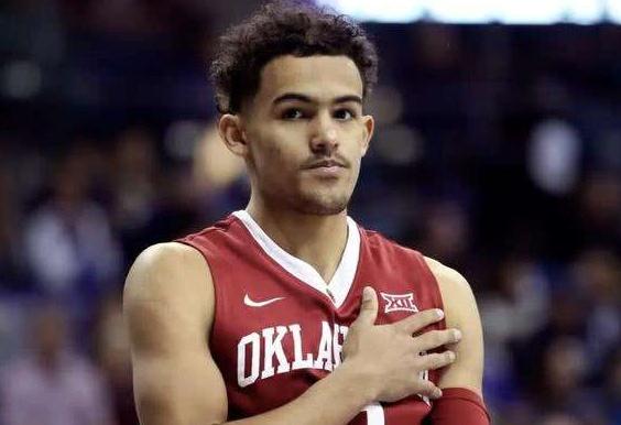 有惊无险，小麦和孔蒂所乘飞机警告灯误报导致飞机迫降（虚惊一场：小麦与孔蒂所乘航班因警示灯误报紧急降落）