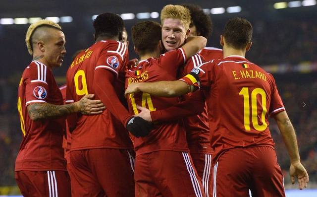 塞维利亚官方：因俱乐部上诉，主场部分看台关闭的处罚将暂停（塞维利亚官宣：俱乐部上诉获受理，主场部分看台关闭处罚暂缓执行）