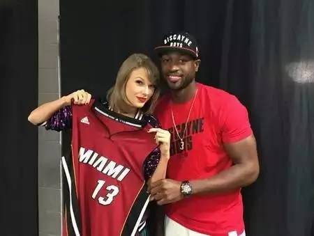 曼联欧联杯小组赛胜负形势分析（曼联欧联小组赛出线形势解析）